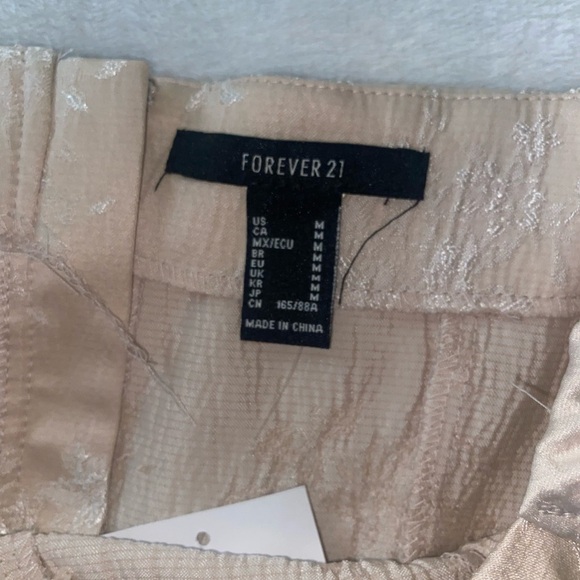 Crop Top - Picture 3 of 6